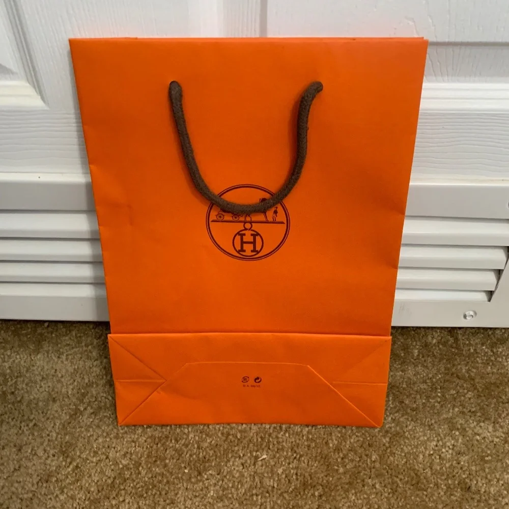 HERMES New Authentic Iconic Orange Paper Shopping Gift Bag